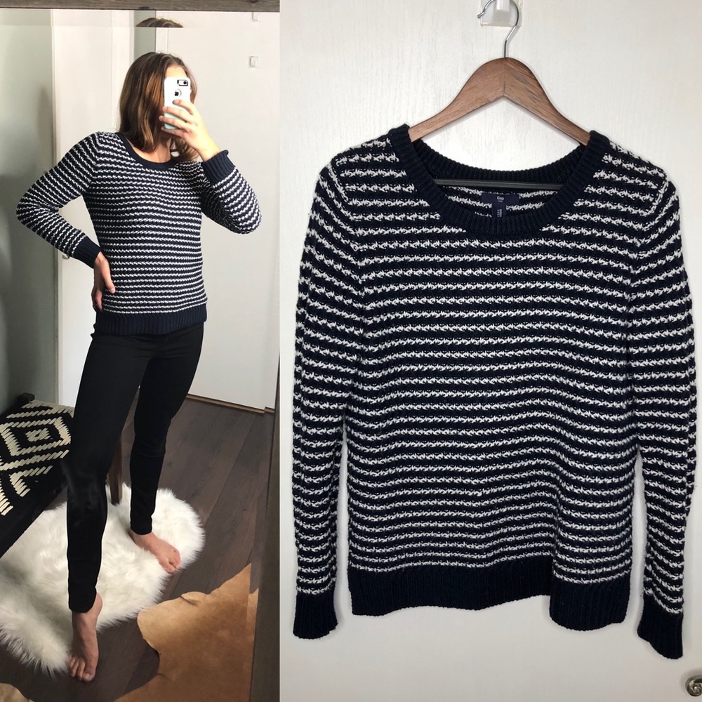 Gap knit sweater